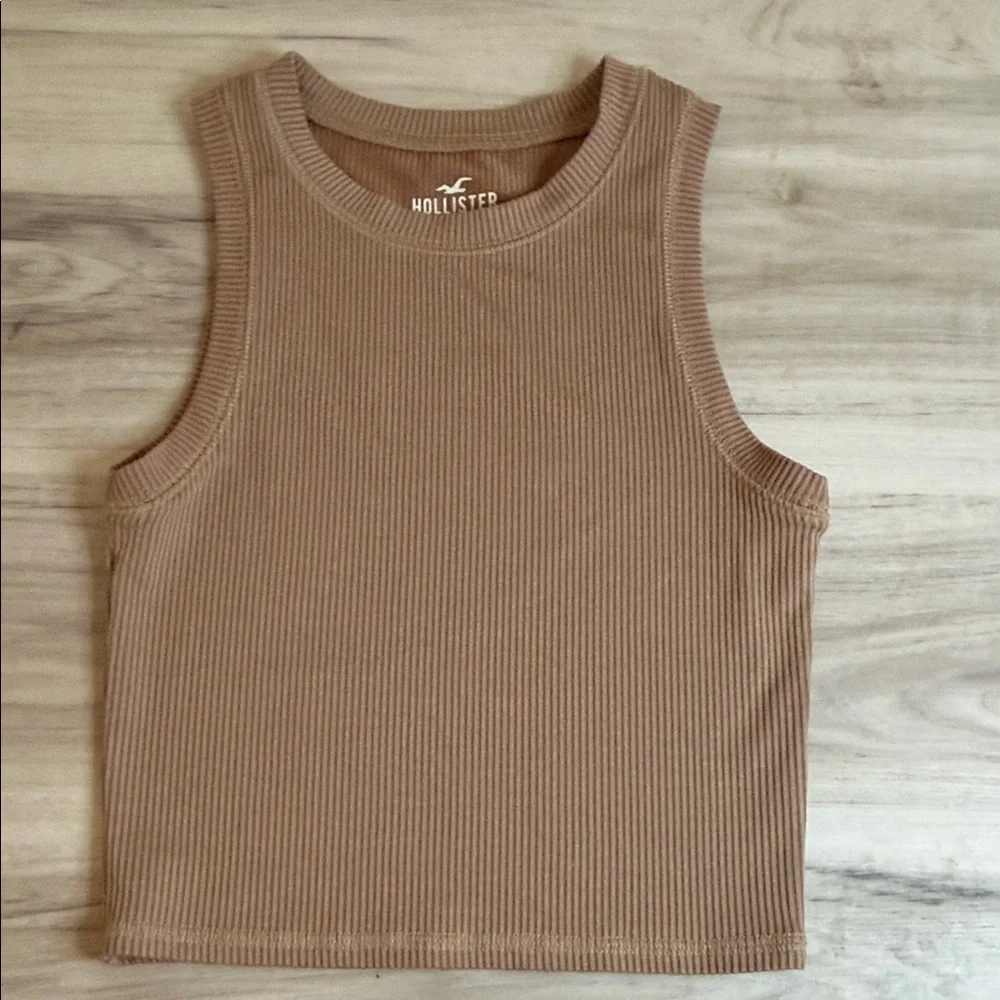 Hollister Ribbed Tank Top in Tan size XXS